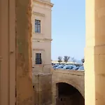 Appartamento Collection - St Dominic Steps