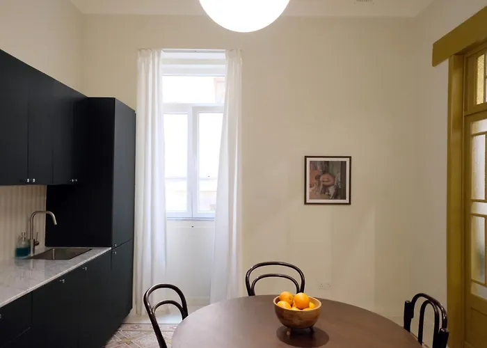 Appartamento Collection - St Dominic Steps