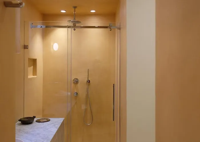 Appartamento Collection - St Dominic Steps