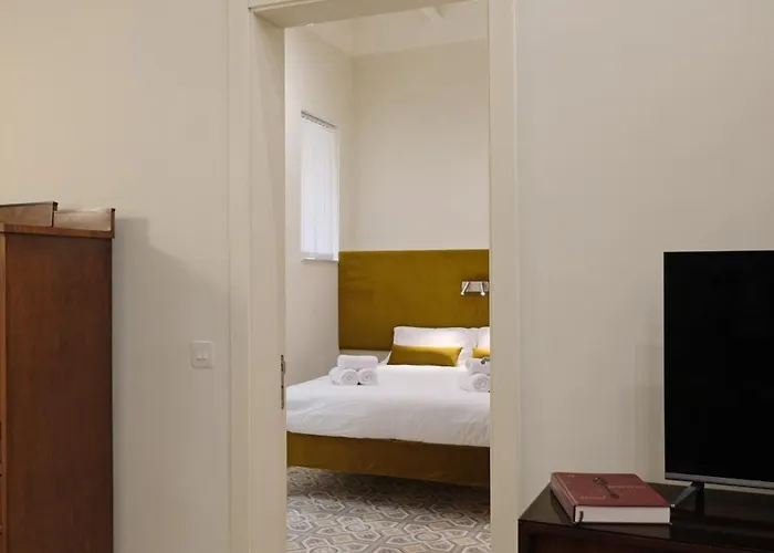 Appartamento Collection - St Dominic Steps *